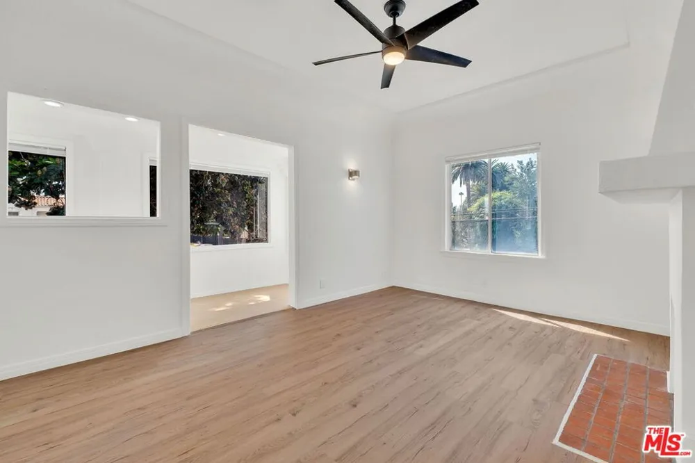 2757 S Mansfield Avenue Los Angeles, CA 90016
