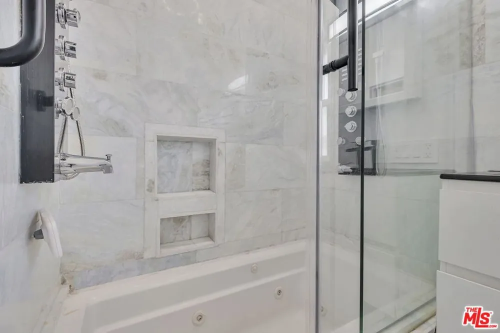 2757 S Mansfield Avenue Los Angeles, CA 90016