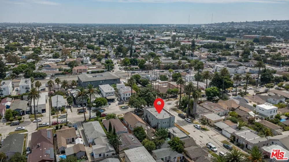 2757 S Mansfield Avenue Los Angeles, CA 90016