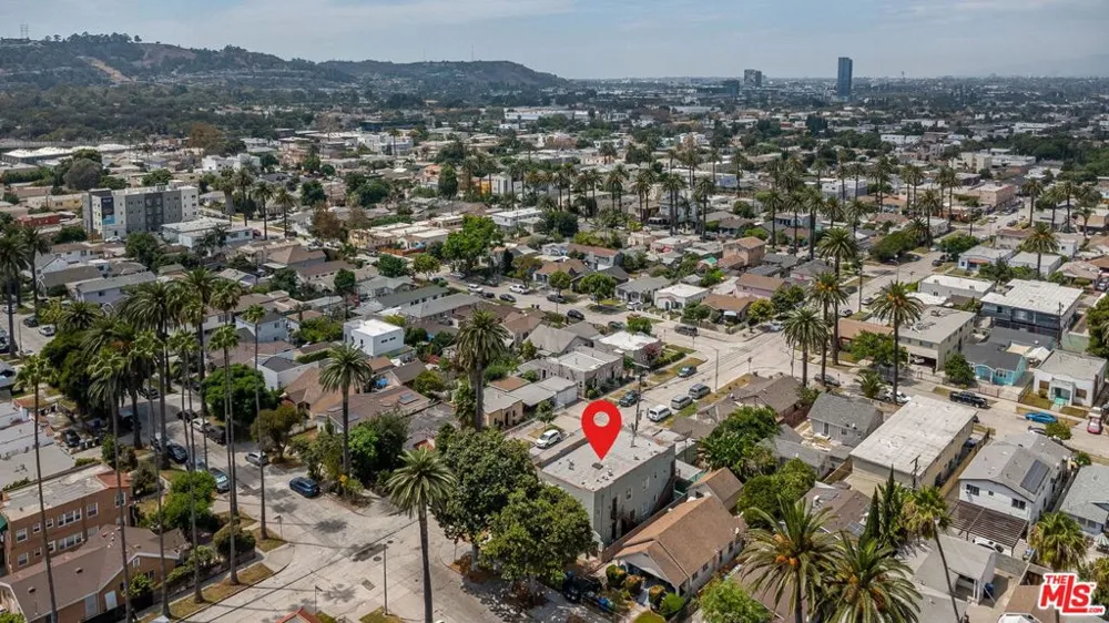 2757 S Mansfield Avenue Los Angeles, CA 90016