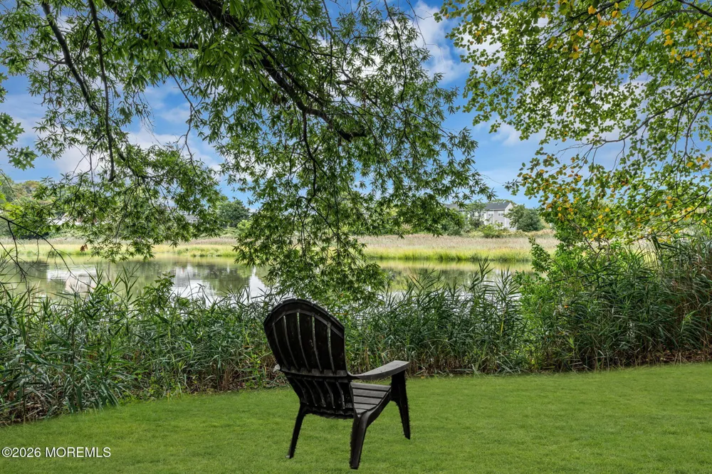 9 Gull Way Keyport, NJ 07735