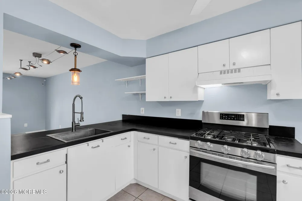 9 Gull Way Keyport, NJ 07735