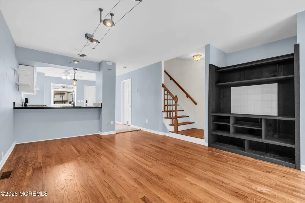 9 Gull Way Keyport, NJ 07735