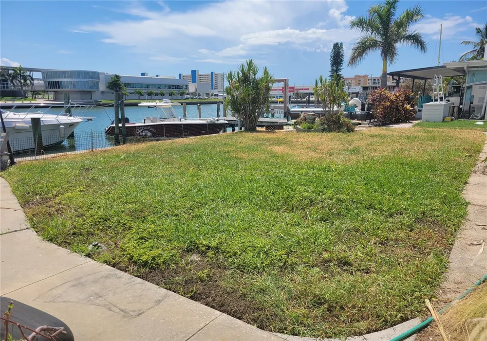 15318 HARBOR DRIVE Madeira Beach, FL 33708