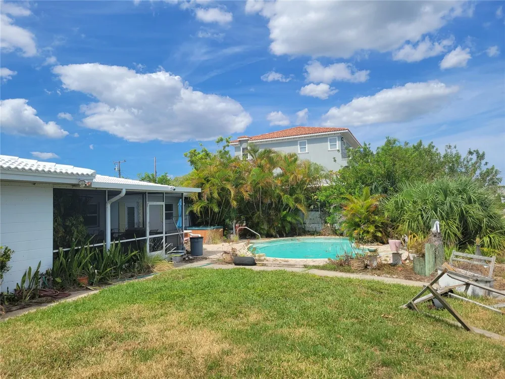 15318 HARBOR DRIVE Madeira Beach, FL 33708