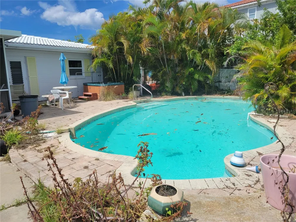 15318 HARBOR DRIVE Madeira Beach, FL 33708