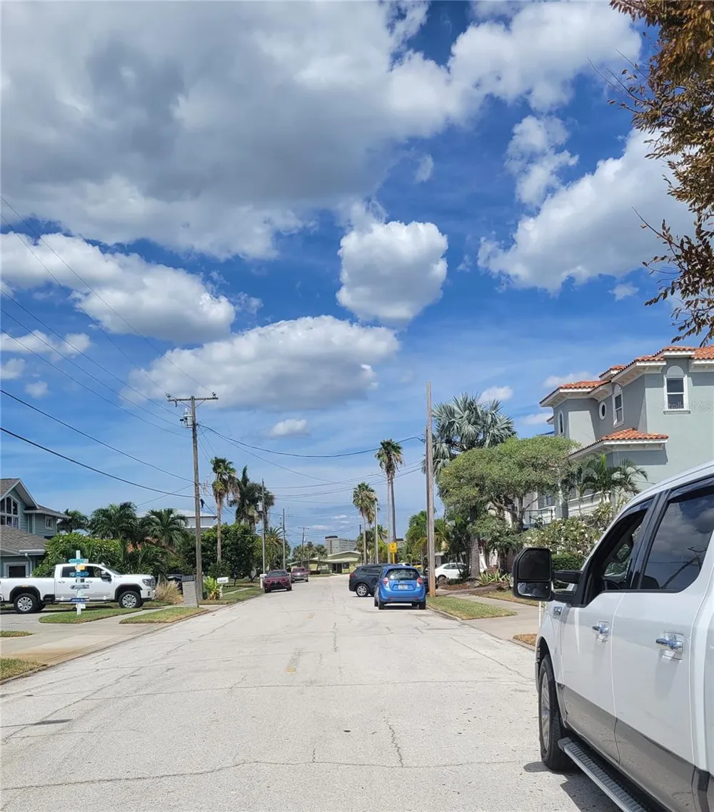 15318 HARBOR DRIVE Madeira Beach, FL 33708