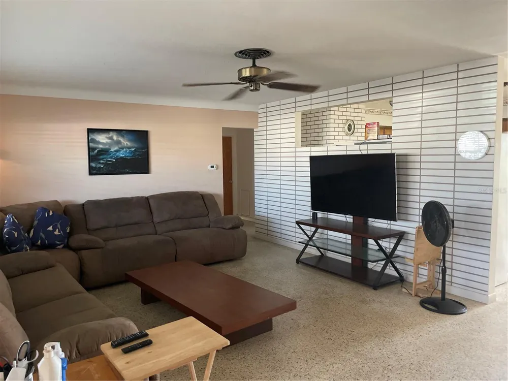 15318 HARBOR DRIVE Madeira Beach, FL 33708