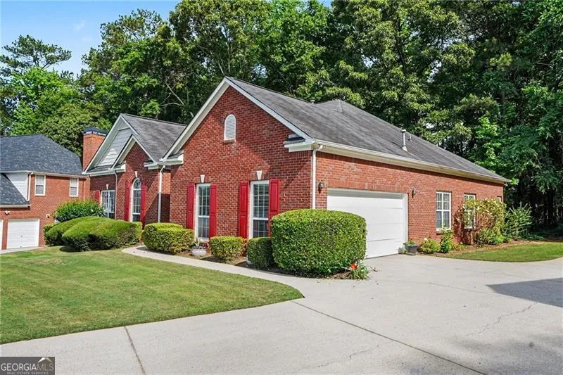 8195 N Links DR Covington, GA 30014
