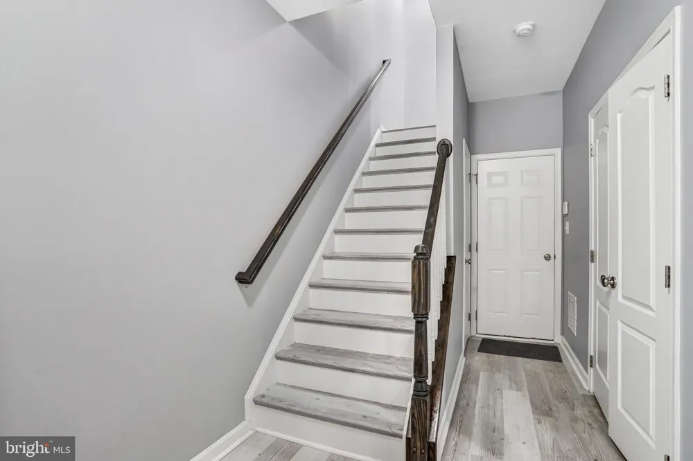 22630 CAMBRIDGEPORT SQUARE Ashburn, VA 20148