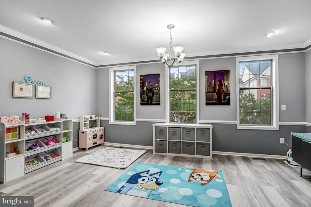22630 CAMBRIDGEPORT SQUARE Ashburn, VA 20148