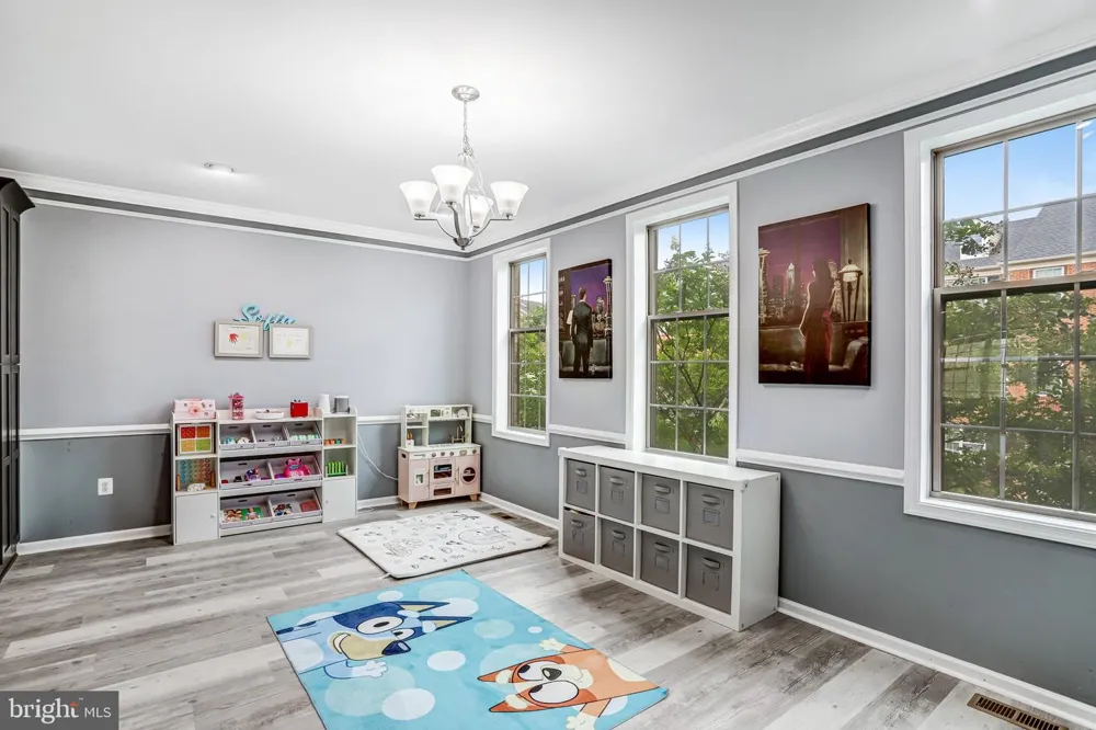 22630 CAMBRIDGEPORT SQUARE Ashburn, VA 20148