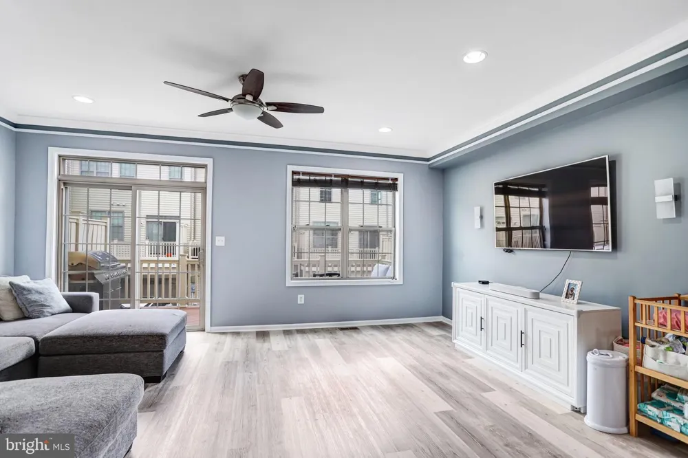 22630 CAMBRIDGEPORT SQUARE Ashburn, VA 20148