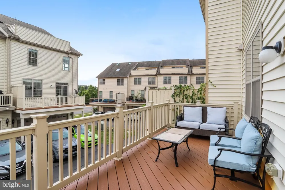 22630 CAMBRIDGEPORT SQUARE Ashburn, VA 20148