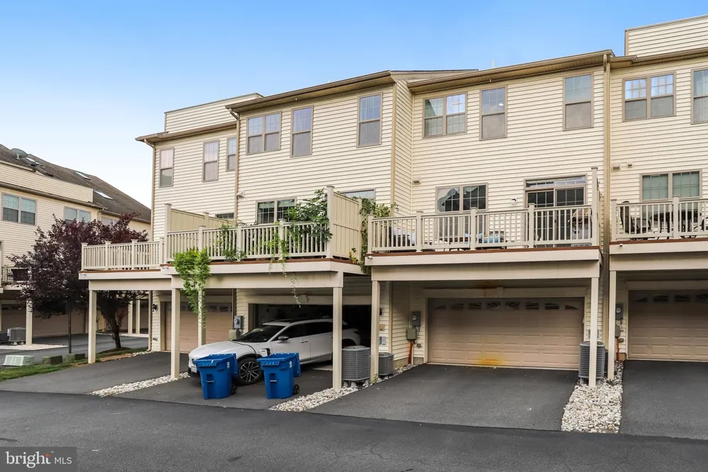 22630 CAMBRIDGEPORT SQUARE Ashburn, VA 20148