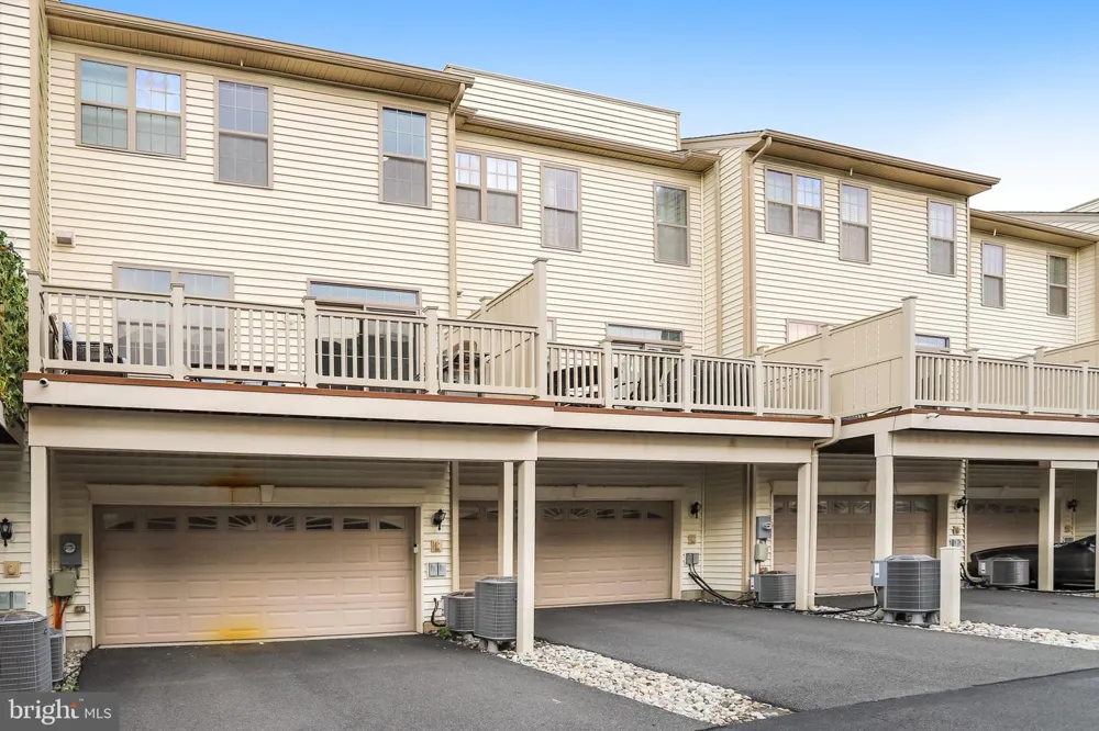 22630 CAMBRIDGEPORT SQUARE Ashburn, VA 20148