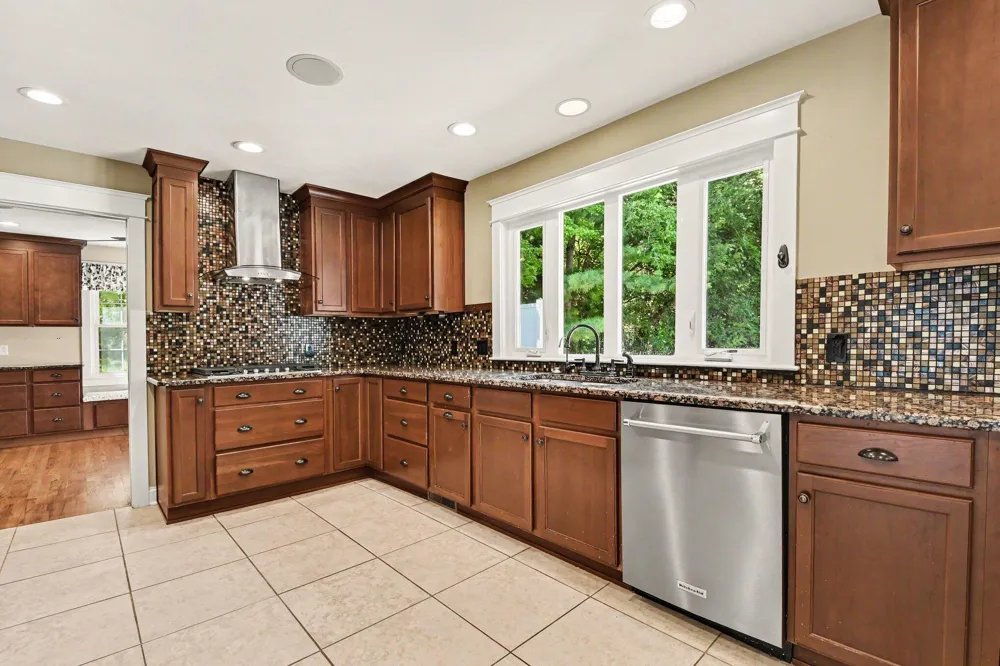 4994 Bluff Drive NE Grand Rapids, MI 49525