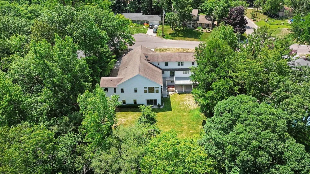 4994 Bluff Drive NE Grand Rapids, MI 49525