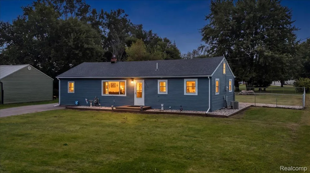 13065 Neff Road Vienna Charter Township, MI 48420