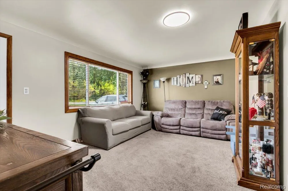 13065 Neff Road Vienna Charter Township, MI 48420