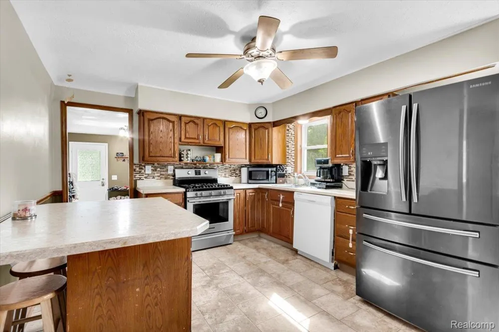 13065 Neff Road Vienna Charter Township, MI 48420