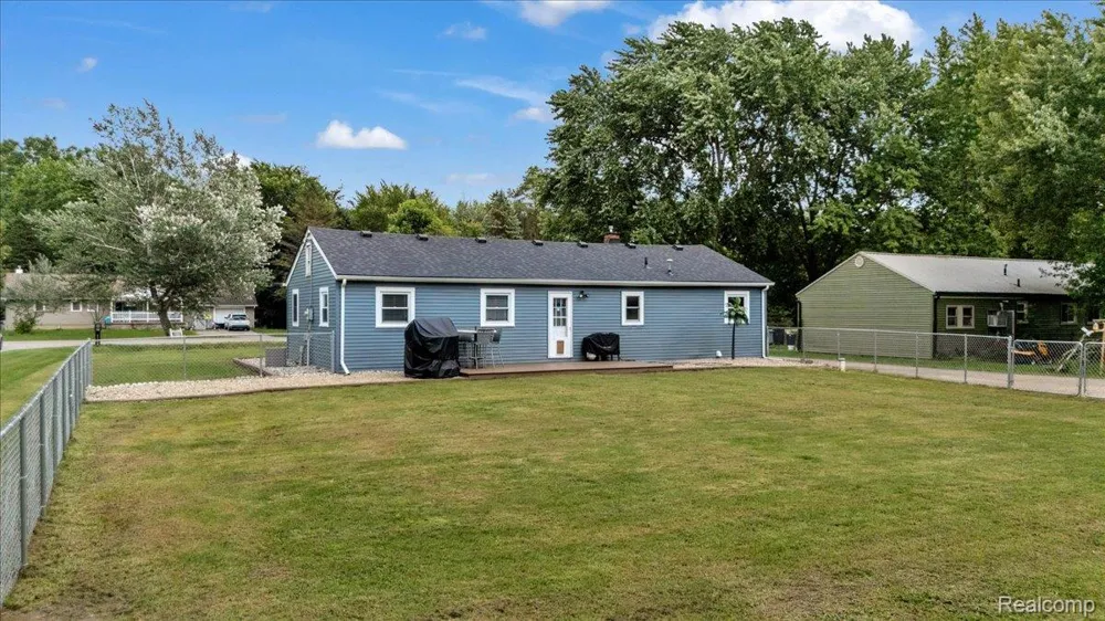 13065 Neff Road Vienna Charter Township, MI 48420