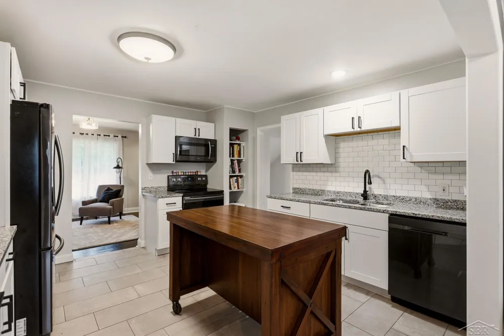 1414 Clay Street Midland City, MI 48642