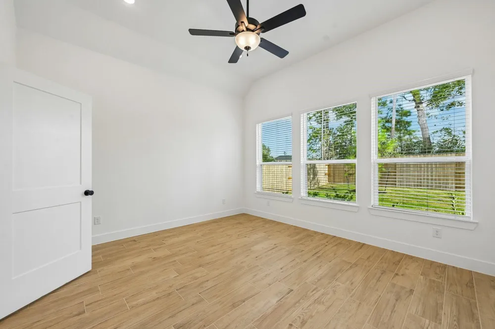 12802 Meadow Wind Way Conroe, TX 77302