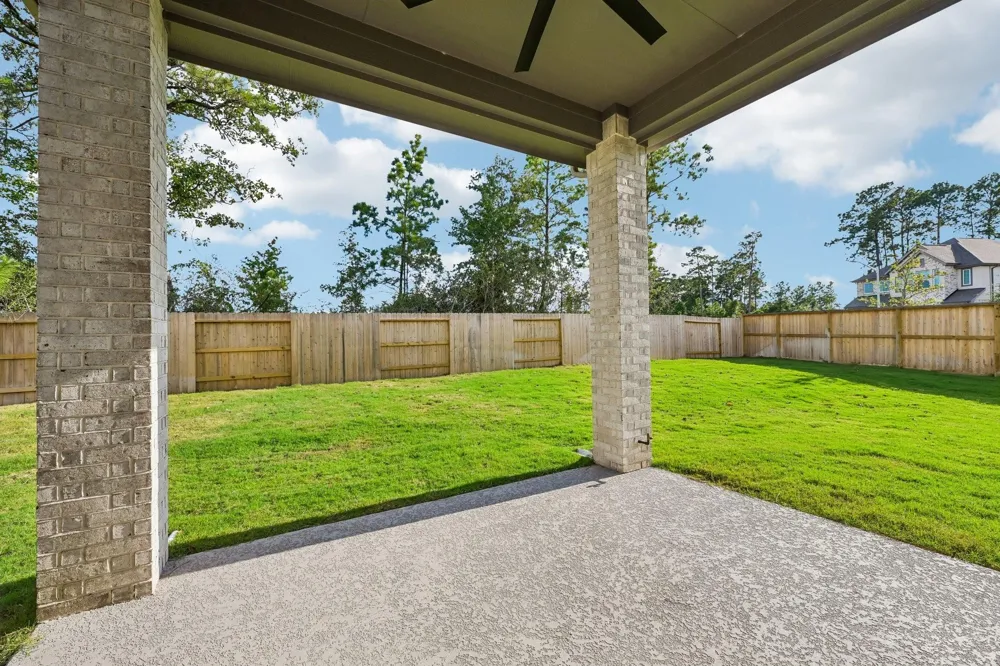 12802 Meadow Wind Way Conroe, TX 77302