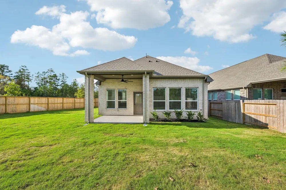 12802 Meadow Wind Way Conroe, TX 77302