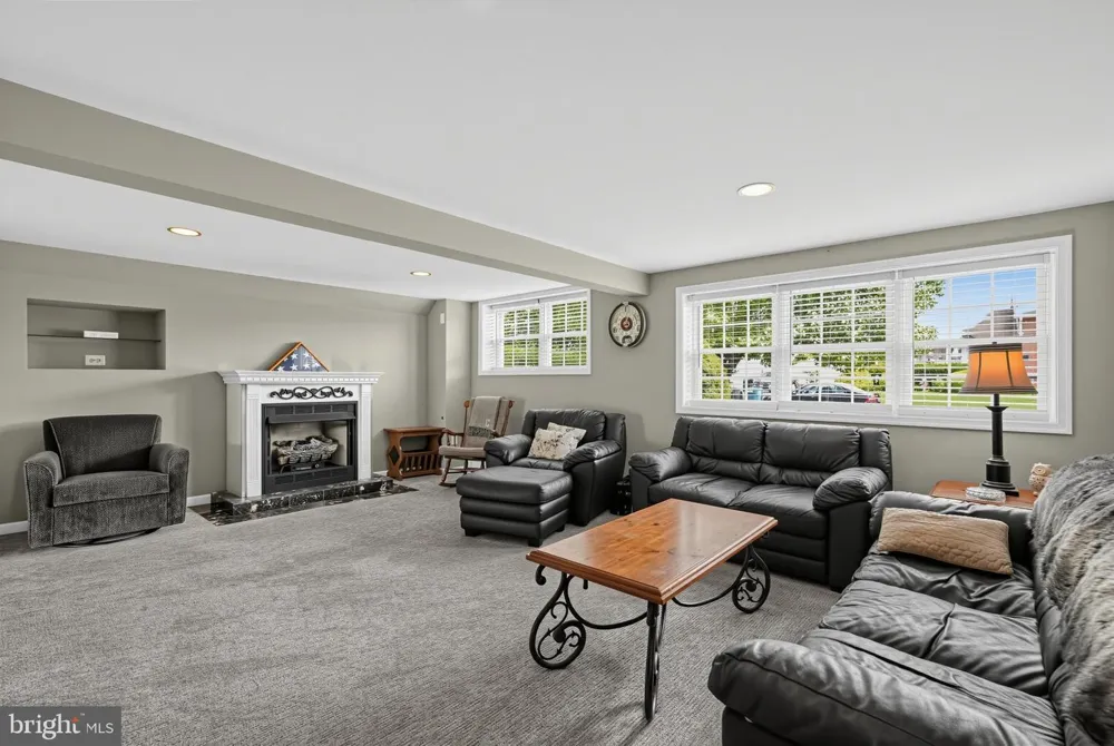 462 CYNTHIA AVENUE Langhorne, PA 19047