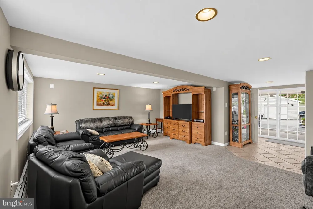 462 CYNTHIA AVENUE Langhorne, PA 19047