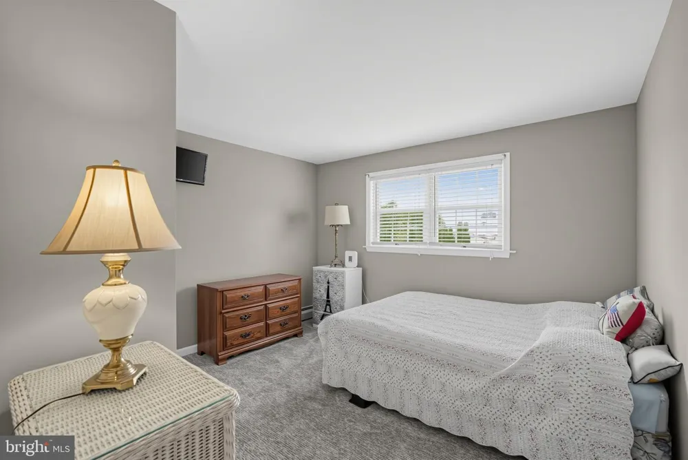 462 CYNTHIA AVENUE Langhorne, PA 19047