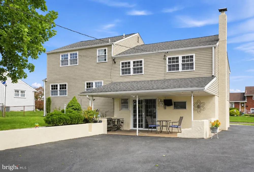 462 CYNTHIA AVENUE Langhorne, PA 19047