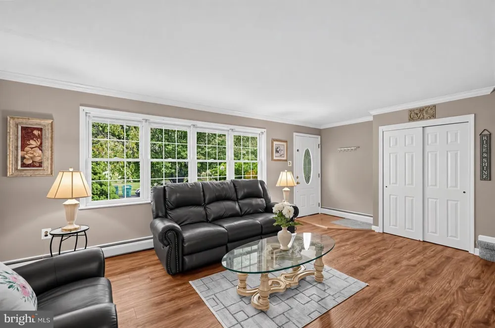462 CYNTHIA AVENUE Langhorne, PA 19047