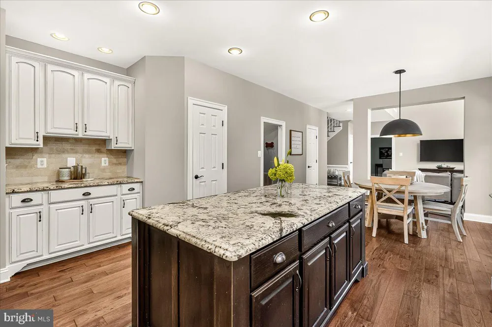 11204 YARDLEY PLACE E Ijamsville, MD 21754