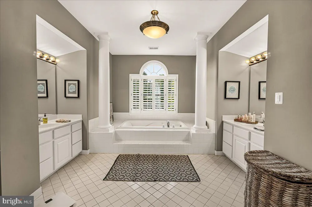11204 YARDLEY PLACE E Ijamsville, MD 21754