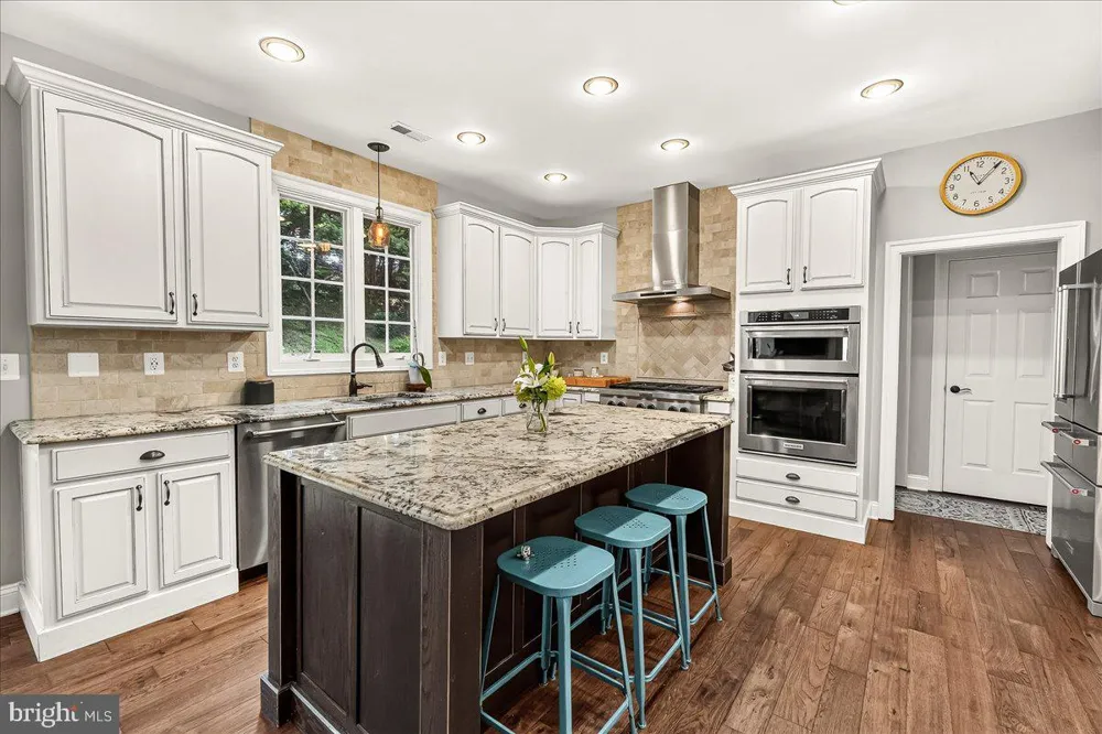 11204 YARDLEY PLACE E Ijamsville, MD 21754
