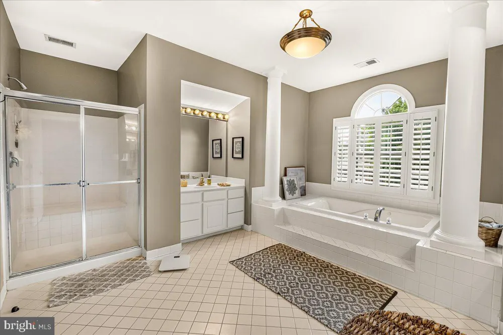 11204 YARDLEY PLACE E Ijamsville, MD 21754