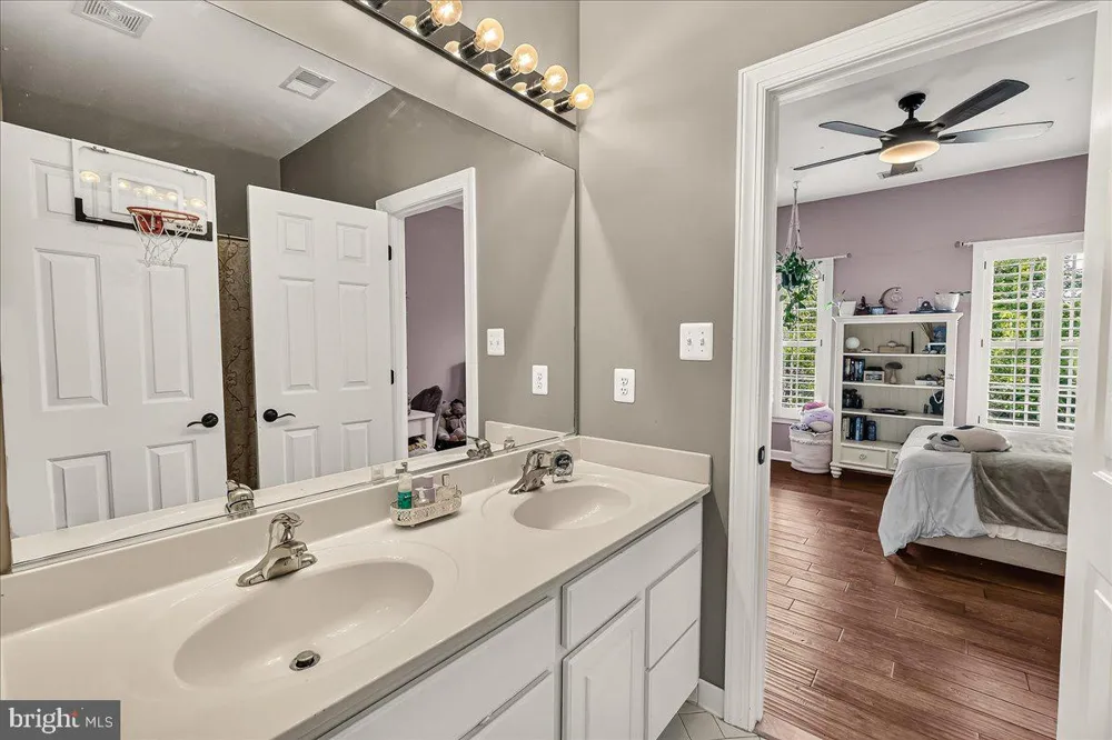 11204 YARDLEY PLACE E Ijamsville, MD 21754