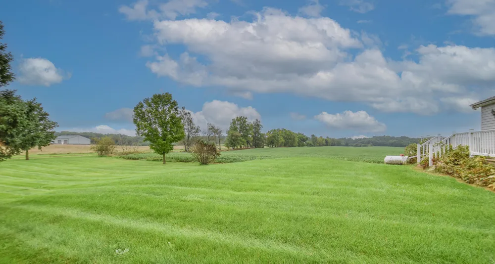 4391 Tamarack Road Hillsdale, MI 49242