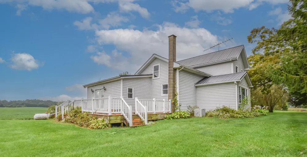 4391 Tamarack Road Hillsdale, MI 49242