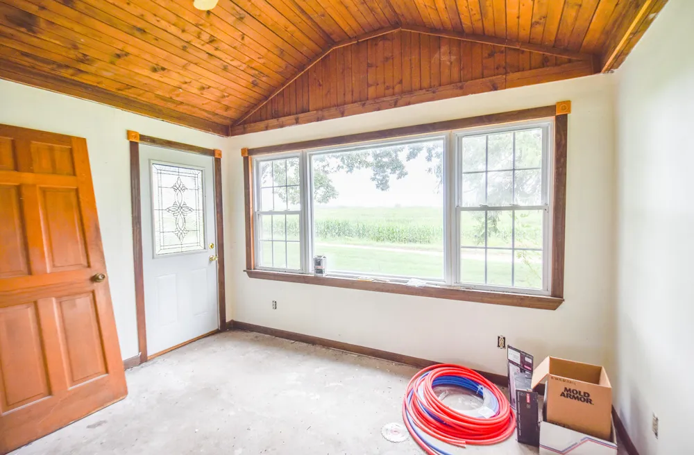 4391 Tamarack Road Hillsdale, MI 49242
