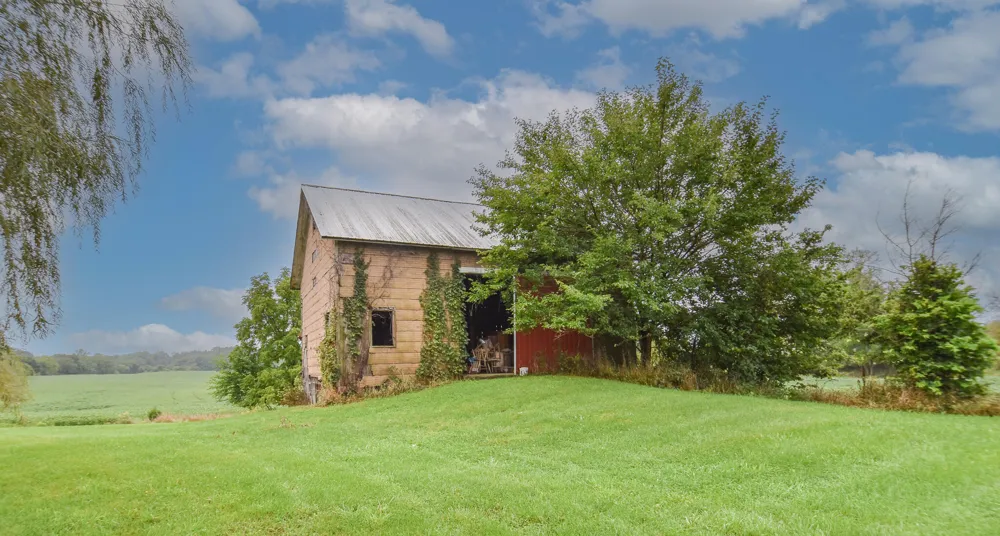 4391 Tamarack Road Hillsdale, MI 49242