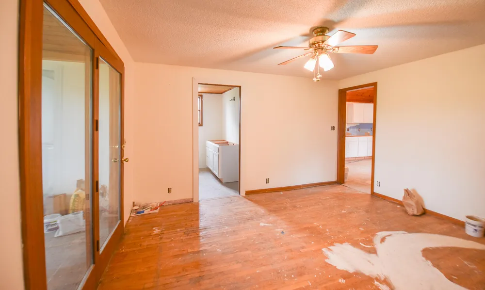 4391 Tamarack Road Hillsdale, MI 49242