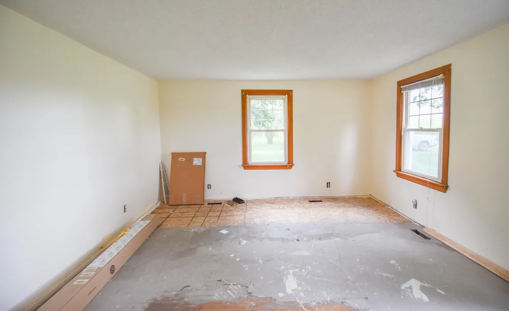 4391 Tamarack Road Hillsdale, MI 49242