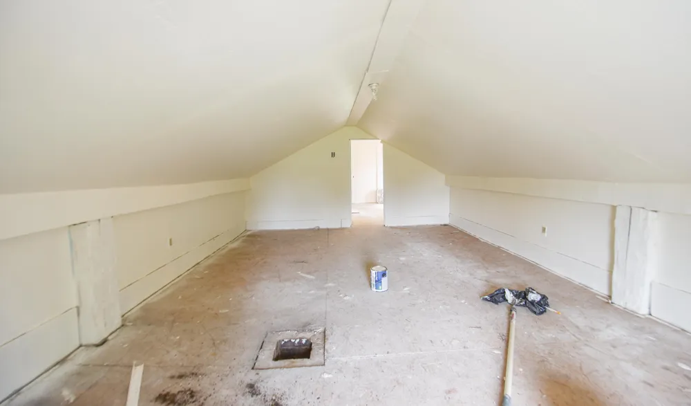 4391 Tamarack Road Hillsdale, MI 49242