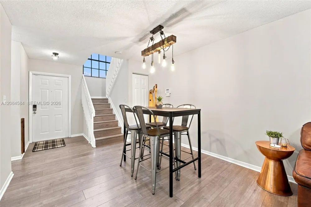 10720 NW 11th St Pembroke Pines, FL 33026