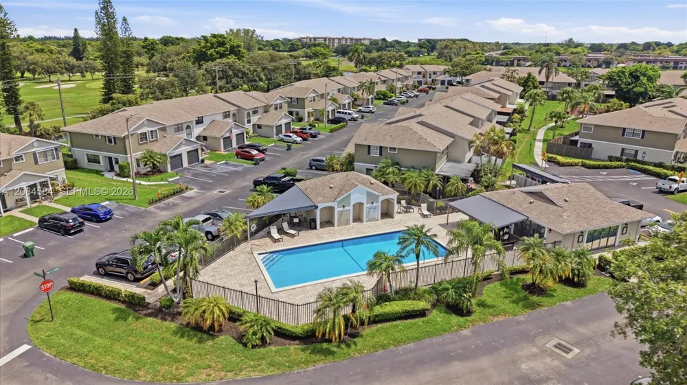 10720 NW 11th St Pembroke Pines, FL 33026