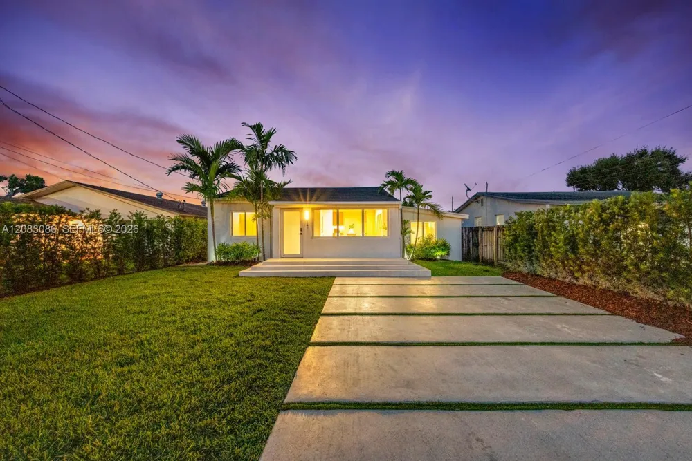 2635 SW 64th Ave Miami, FL 33155